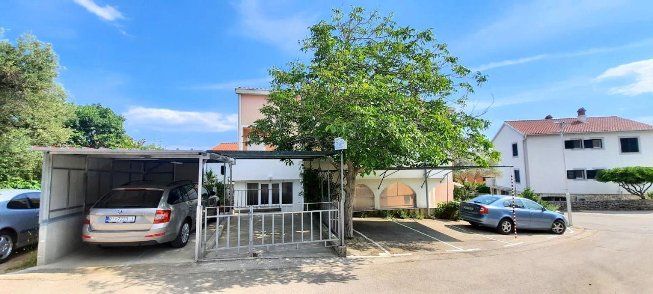 Apartment Miroslav Krk Town Εξωτερικό φωτογραφία